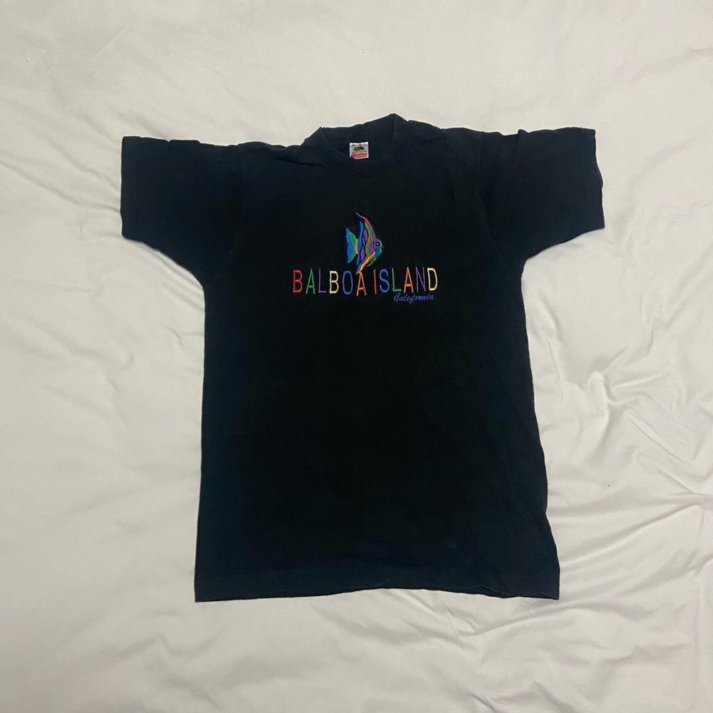 Vintage Fruit of the Loom Embroidered Balboa Island Y2K graphic T-shirt